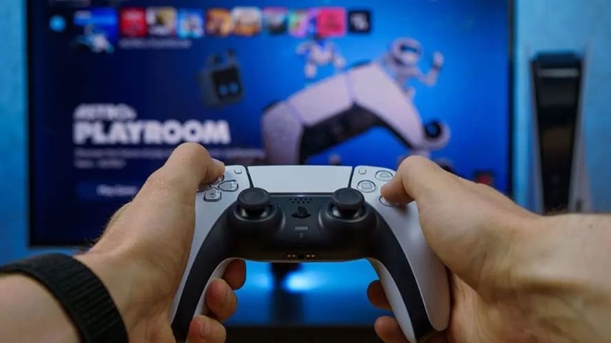 PS5 Melejit! Pemain Aktif Bulanan Resmi Salip PS4